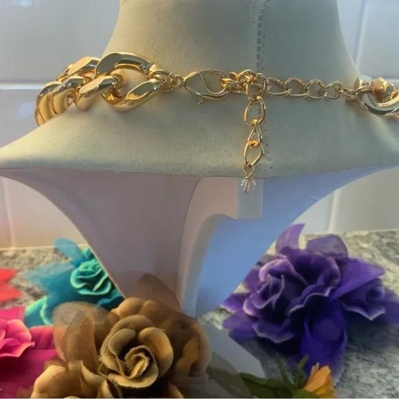 🎄NWOT SALE🎄FIRM Chunky cubic link 18k gold plated necklace Neiman Marcus. - Picture 4 of 7